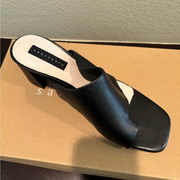 Black Women's Sanctuary Slide Sandals With Toe Loop, NWT - Picture 2 of 7